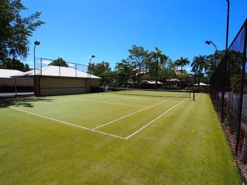 127/72 Kowinka Street, White Rock QLD 4868