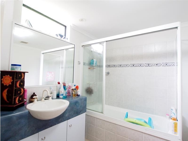 127/72 Kowinka Street, White Rock QLD 4868