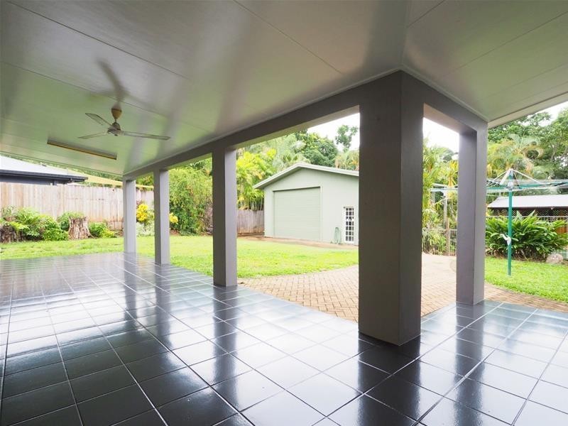 4 Ebony Street, Redlynch QLD 4870