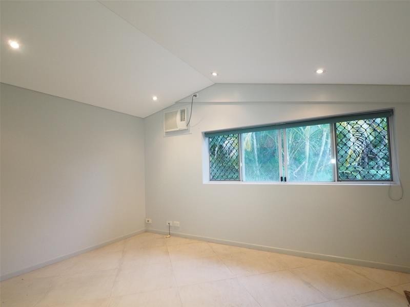 4 Ebony Street, Redlynch QLD 4870