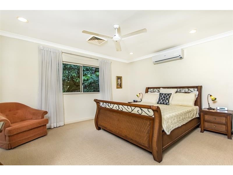 1 East Parkridge Drive, Brinsmead QLD 4870