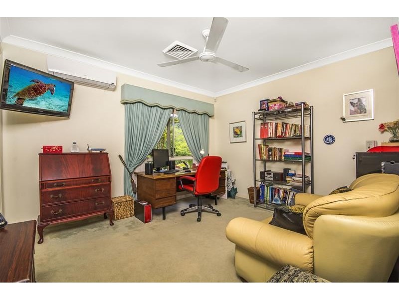 1 East Parkridge Drive, Brinsmead QLD 4870