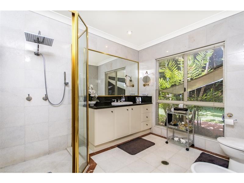 1 East Parkridge Drive, Brinsmead QLD 4870