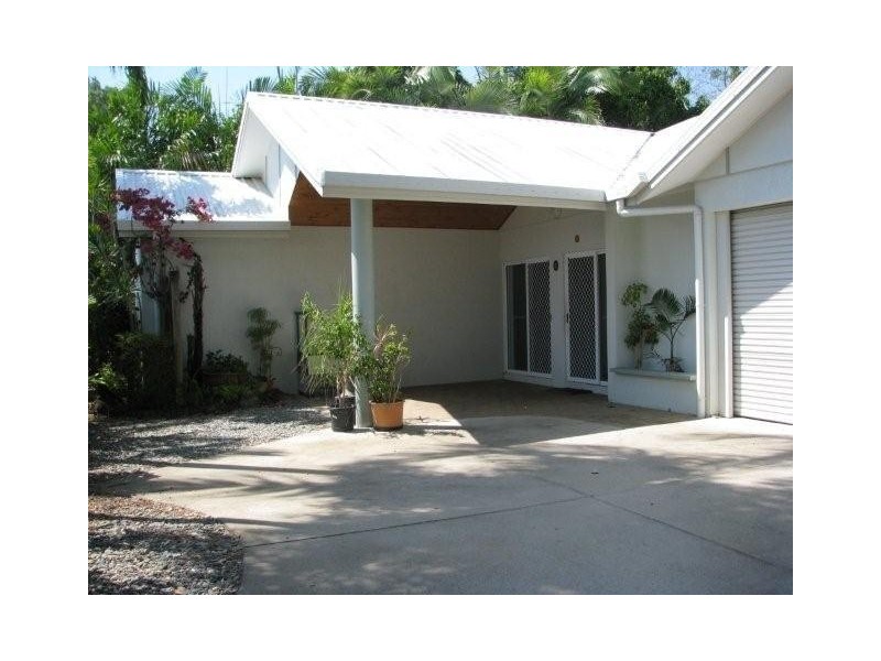 47A Moore Street, Trinity Beach QLD 4879