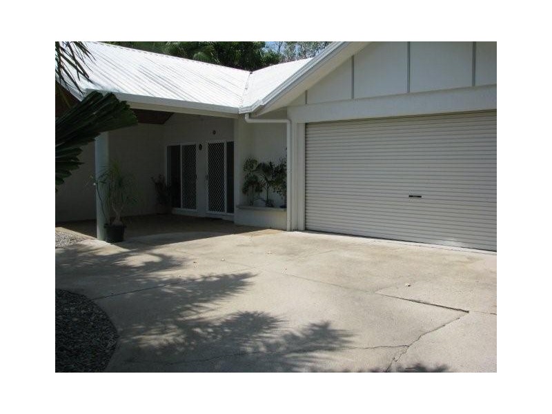 47A Moore Street, Trinity Beach QLD 4879