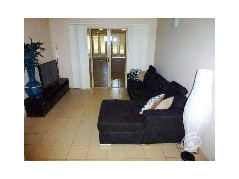 317/22 Ward Street, Mooroobool QLD 4870