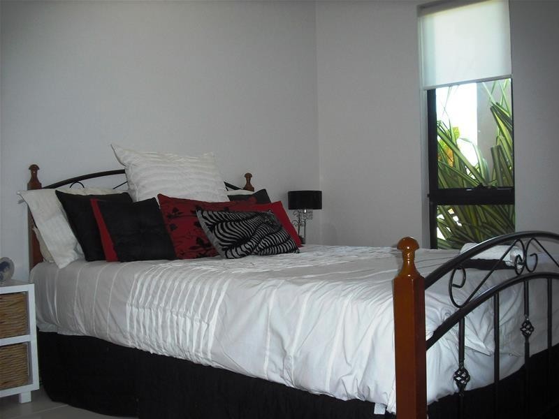 Bentley Park QLD 4869