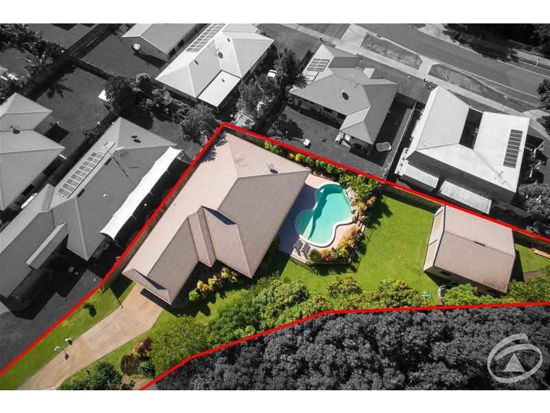 2 Blackwood Place, Bentley Park QLD 4869