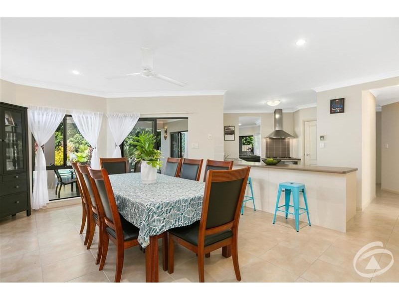 2 Blackwood Place, Bentley Park QLD 4869