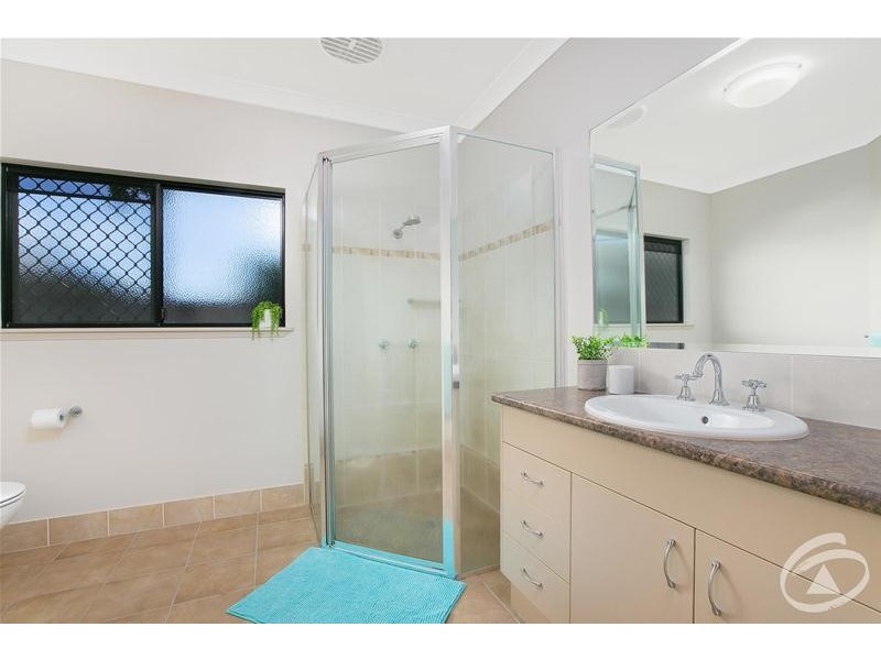 2 Blackwood Place, Bentley Park QLD 4869