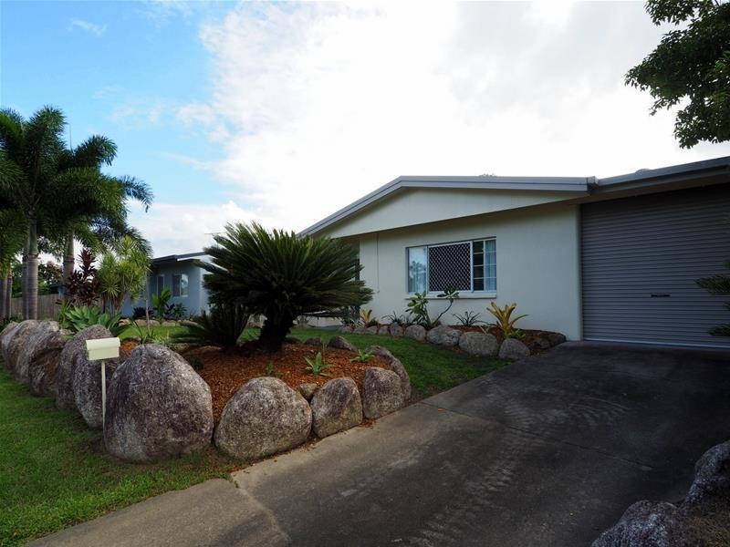 33 Tiffany Street, White Rock QLD 4868