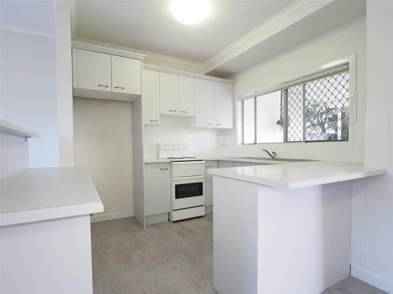 33 Tiffany Street, White Rock QLD 4868