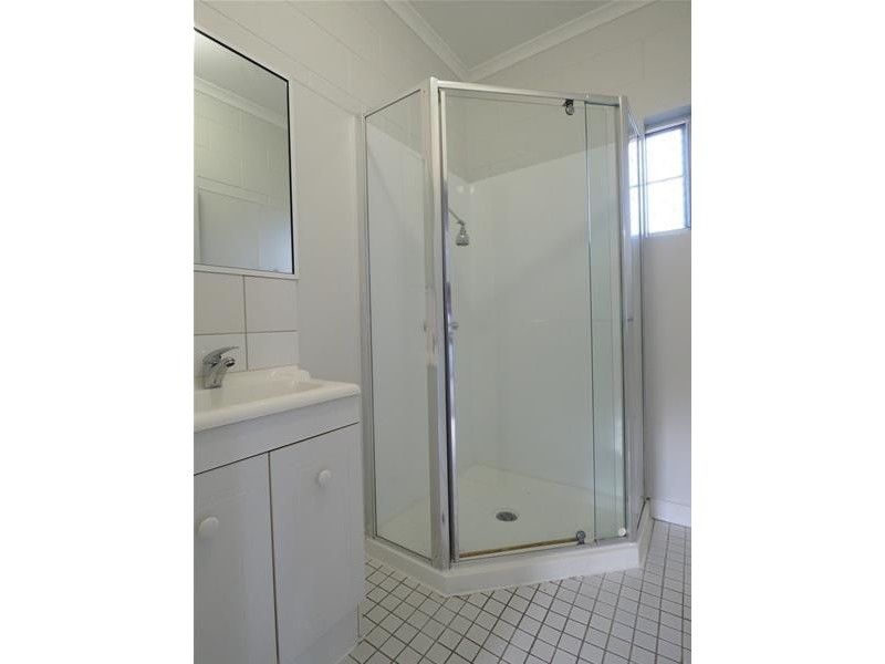 33 Tiffany Street, White Rock QLD 4868