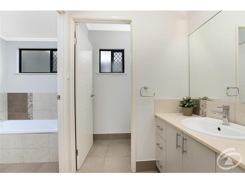 43 The Peak, Brinsmead QLD 4870