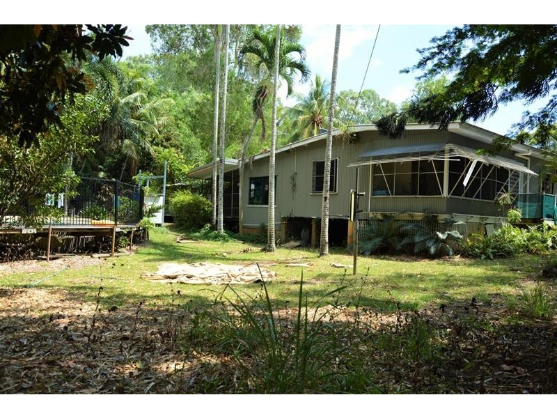 108 Machans Beach Road, Machans Beach QLD 4878