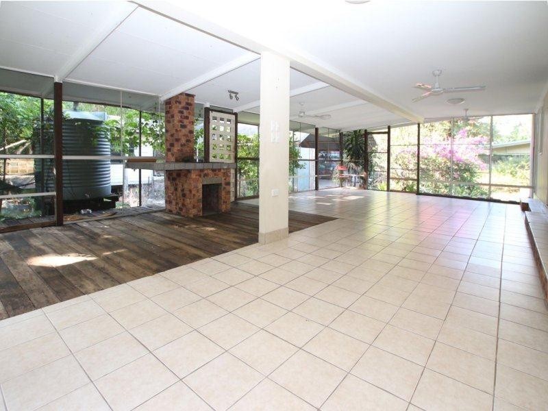 108 Machans Beach Road, Machans Beach QLD 4878