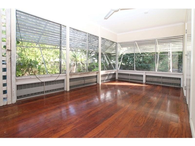 108 Machans Beach Road, Machans Beach QLD 4878