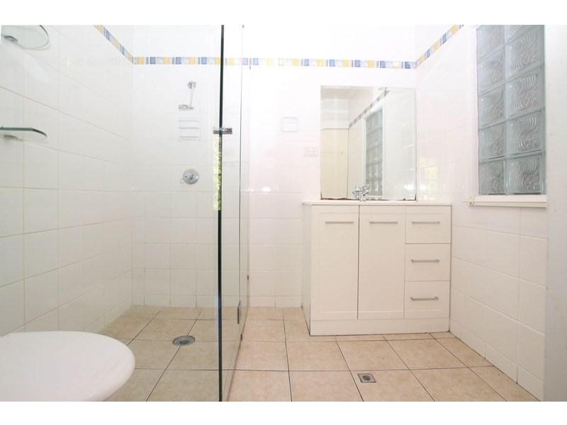 108 Machans Beach Road, Machans Beach QLD 4878