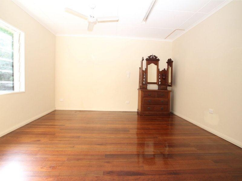 108 Machans Beach Road, Machans Beach QLD 4878