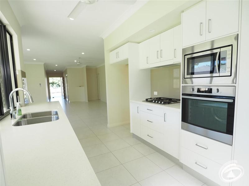 15 Sedgwick Close, Edmonton QLD 4869