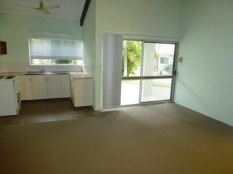 1/6 Crathern Close, Edge Hill QLD 4870