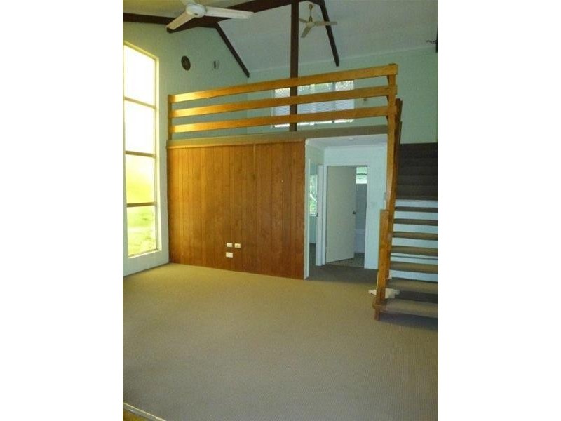 1/6 Crathern Close, Edge Hill QLD 4870