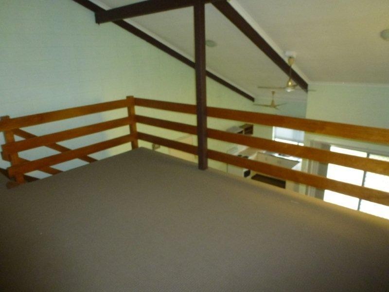 1/6 Crathern Close, Edge Hill QLD 4870