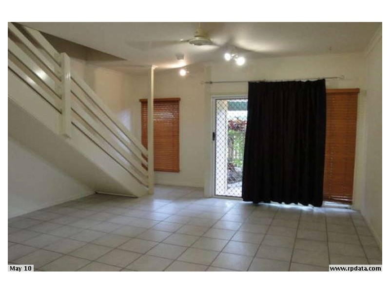 4/9 Balaclava Road, Earlville QLD 4870