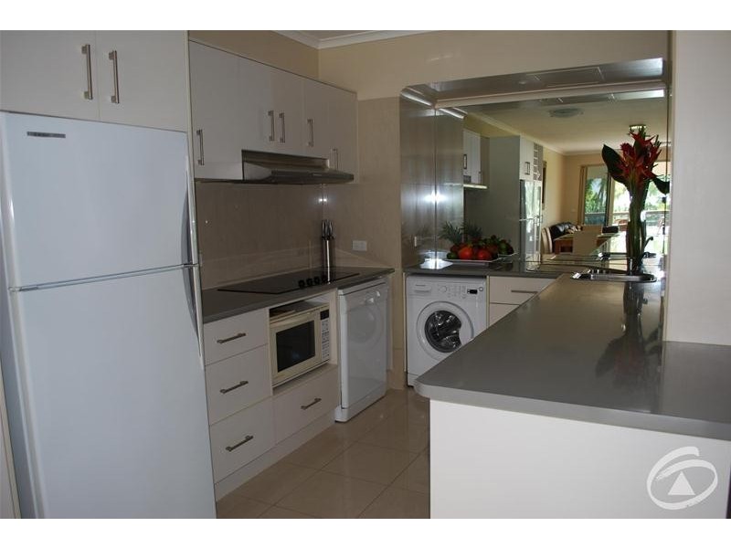 11/281 The Esplanade, Cairns North QLD 4870