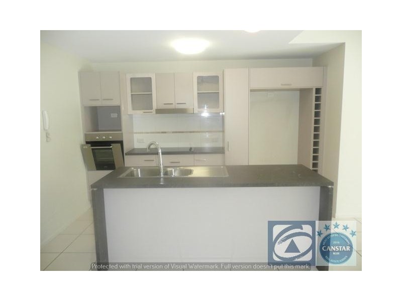 5/9-15 McLean Street, Cairns North QLD 4870