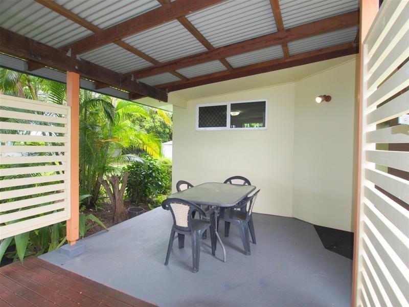 76 Yurongi Street, Caravonica QLD 4878