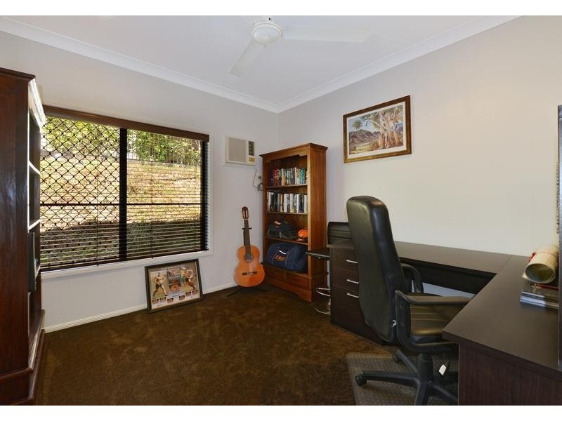 19 Playford Close, Brinsmead QLD 4870