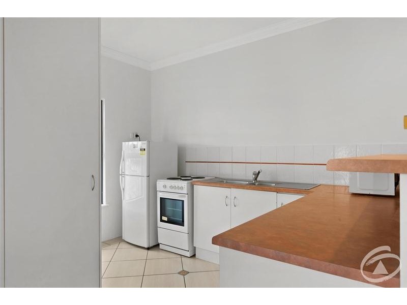 2/437 Draper Street, Parramatta Park QLD 4870