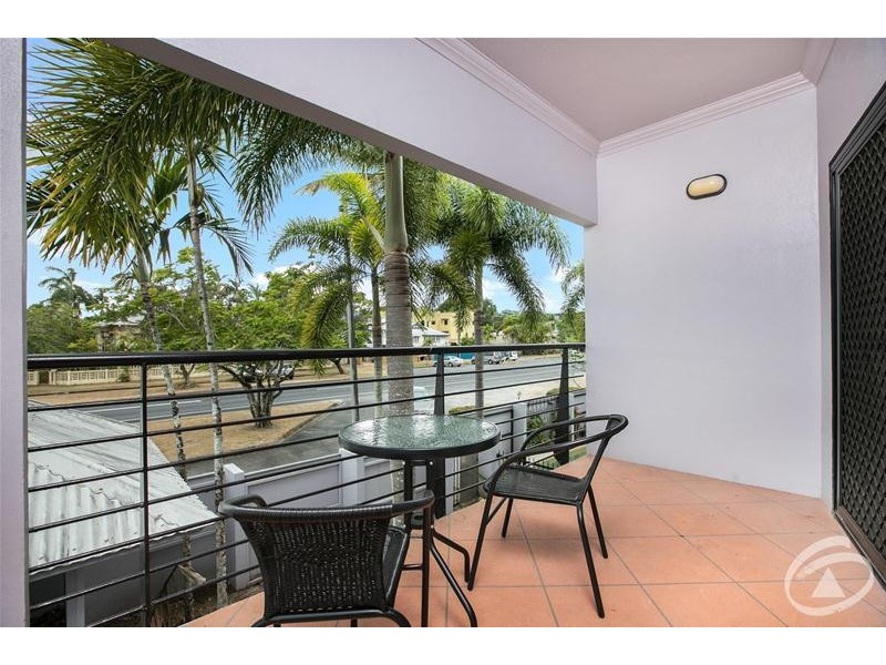 2/437 Draper Street, Parramatta Park QLD 4870