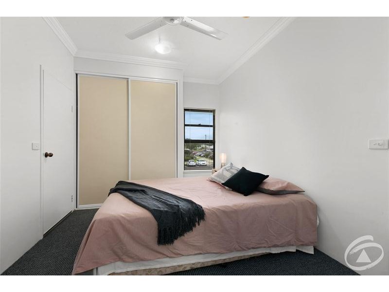 2/437 Draper Street, Parramatta Park QLD 4870