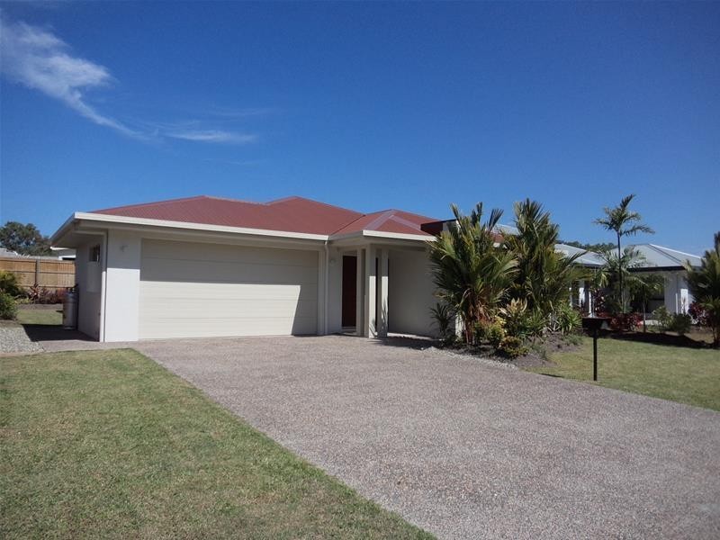 20 Coastline Parade, Trinity Beach QLD 4879