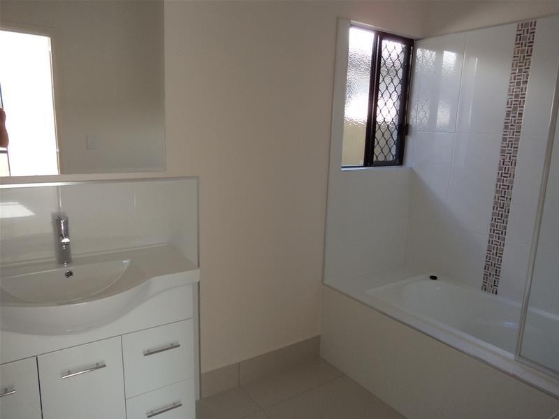 20 Coastline Parade, Trinity Beach QLD 4879