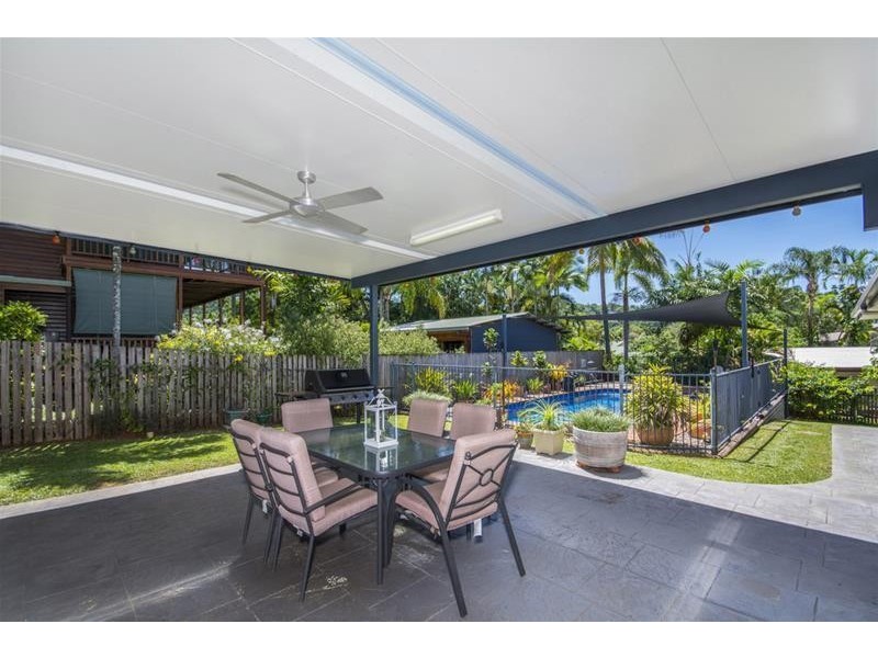 18 Adam Drive, Brinsmead QLD 4870