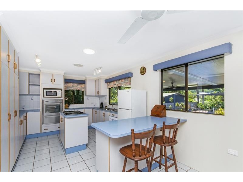 18 Adam Drive, Brinsmead QLD 4870