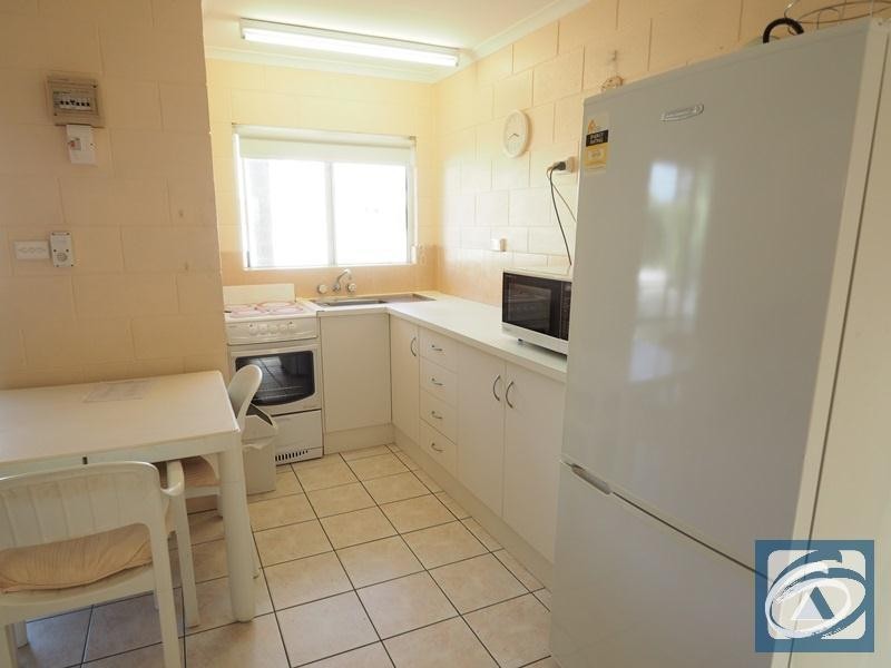 8/33 Rutherford Street, Yorkeys Knob QLD 4878