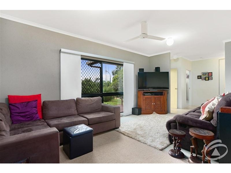 31 Pilosa Street, Redlynch QLD 4870