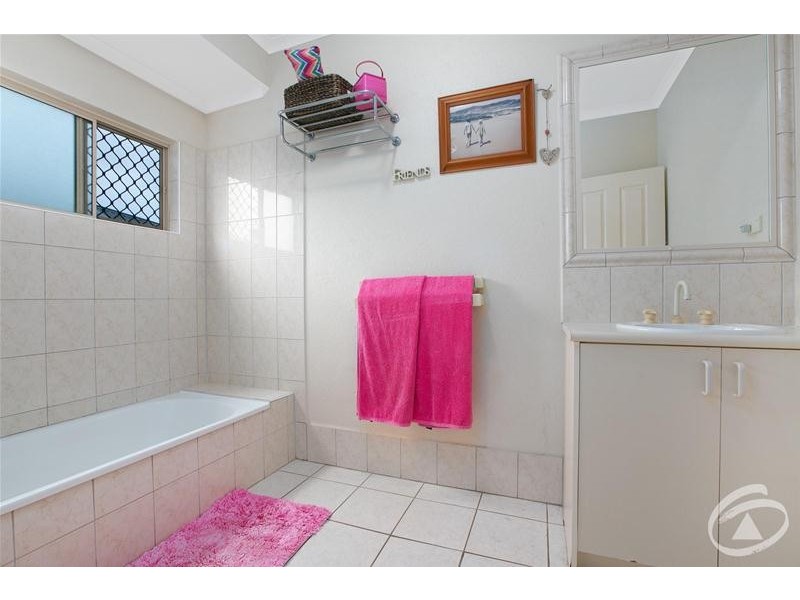 31 Pilosa Street, Redlynch QLD 4870