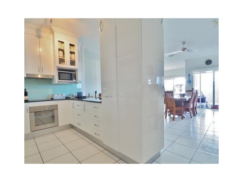 15/79 Spence Street, Cairns City QLD 4870