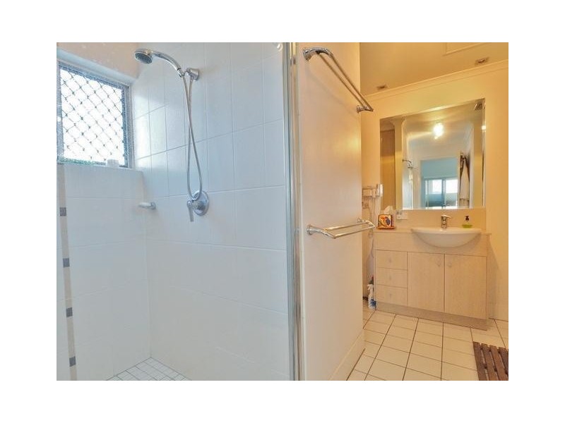 15/79 Spence Street, Cairns City QLD 4870