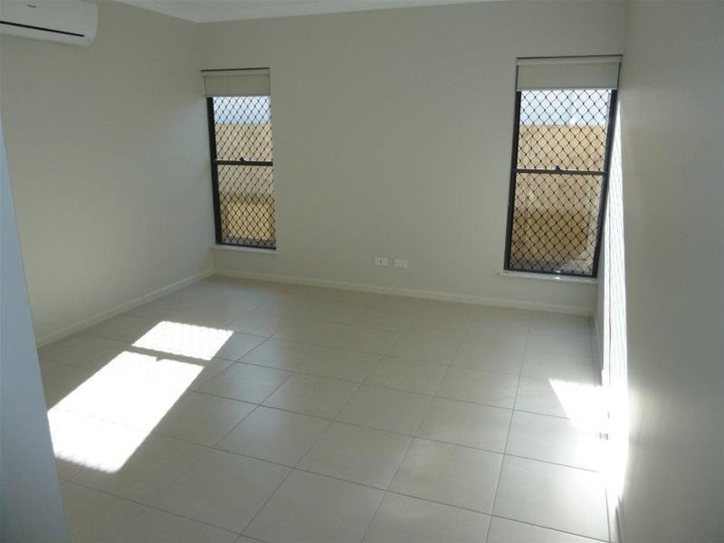 25 Como Close, Kewarra Beach QLD 4879