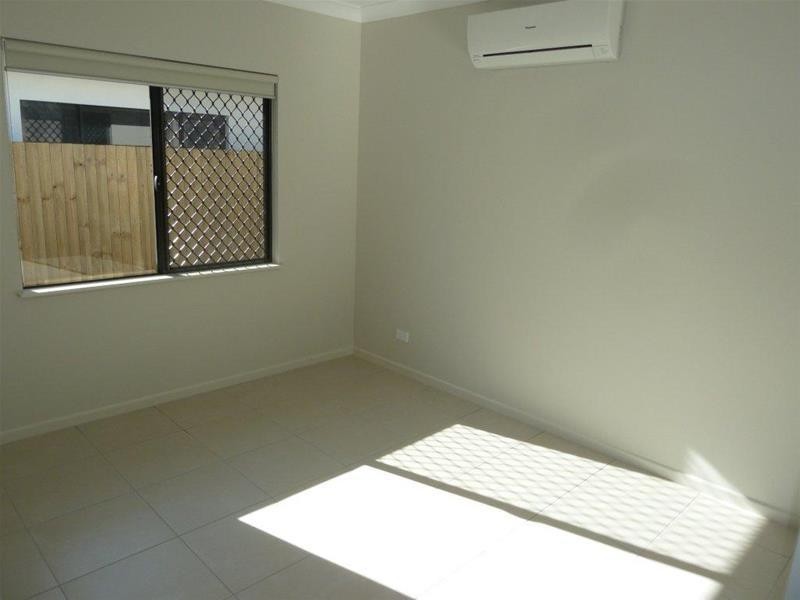 25 Como Close, Kewarra Beach QLD 4879