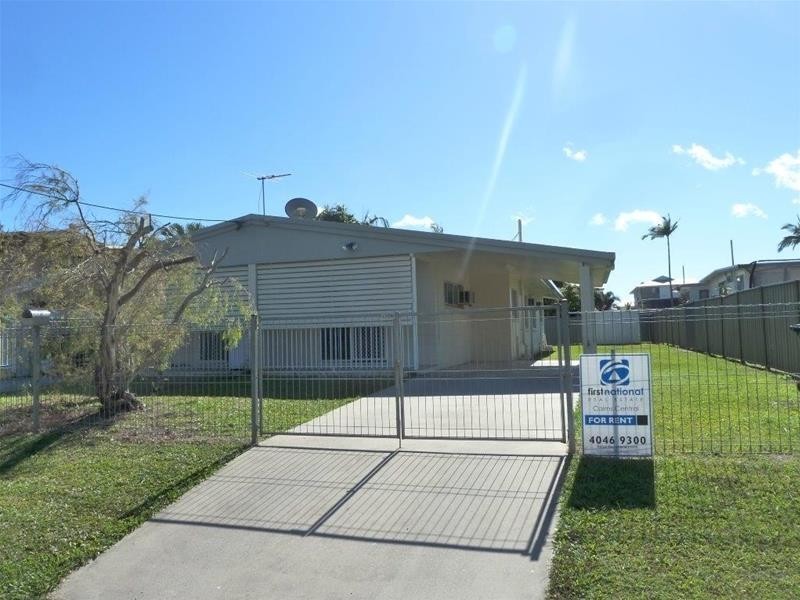 102a Dillon  Street, Westcourt QLD 4870