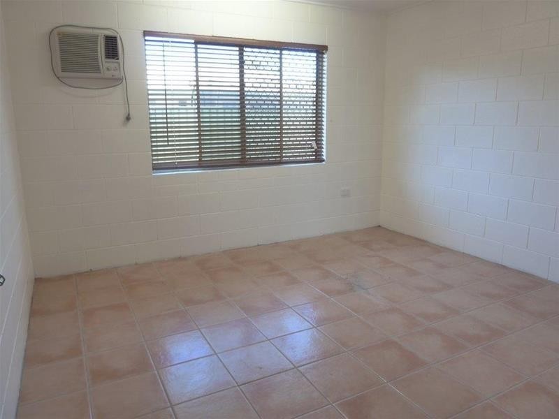 102a Dillon  Street, Westcourt QLD 4870