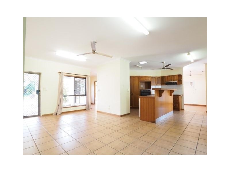 4 Ebony Street, Redlynch QLD 4870