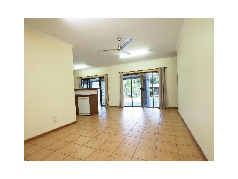 4 Ebony Street, Redlynch QLD 4870